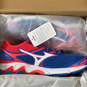 Mizuno Wave Inspire women’s size 8